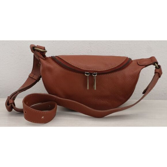 Free People OB2087391 Women's O/S Brown Leather Palmer Crossbody Bag Purse - Picture 1 of 11